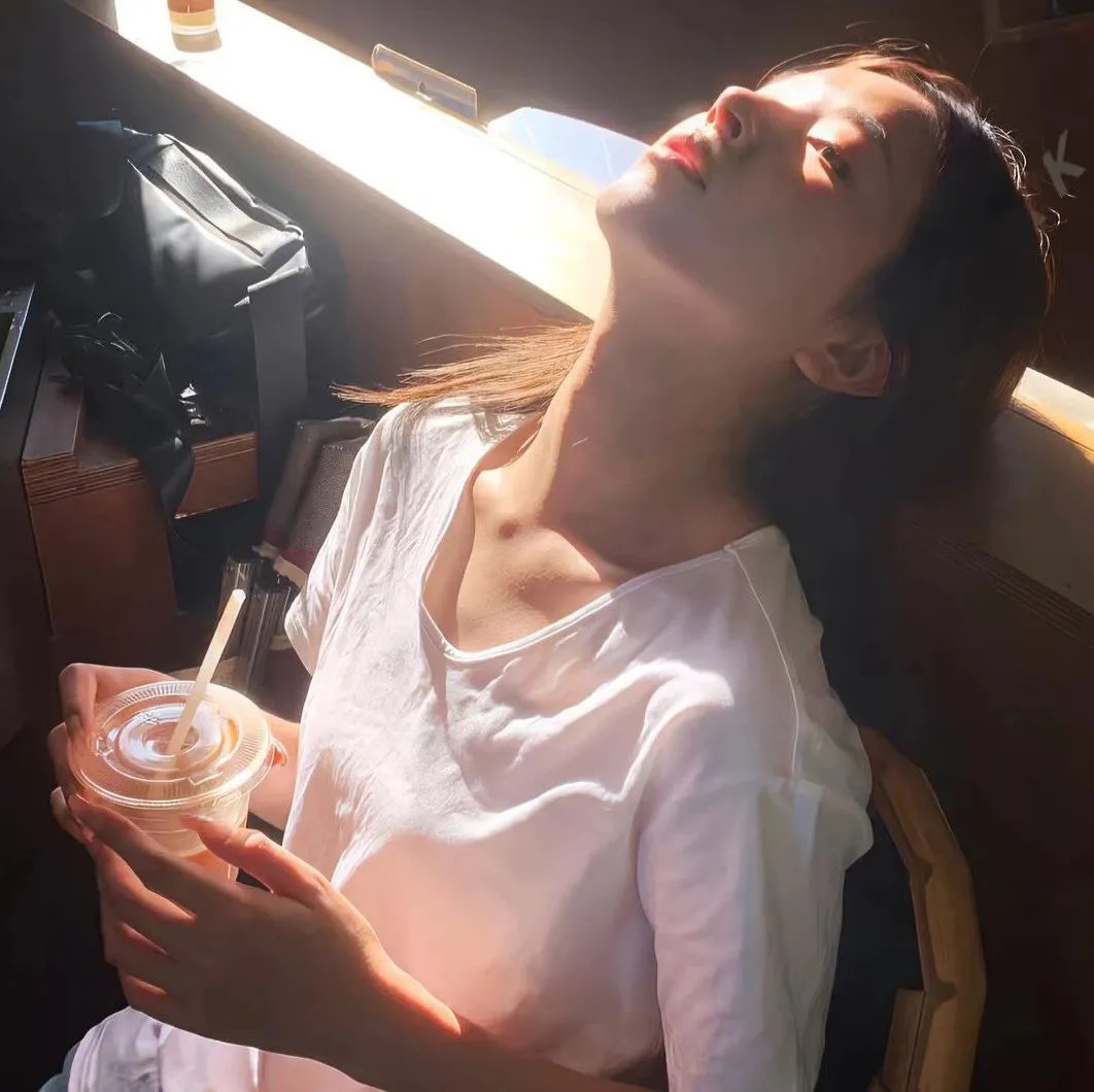 贫乏姐妹物语